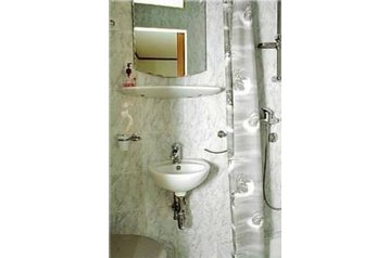 Croaţia Privát Komiža, Exteriorul